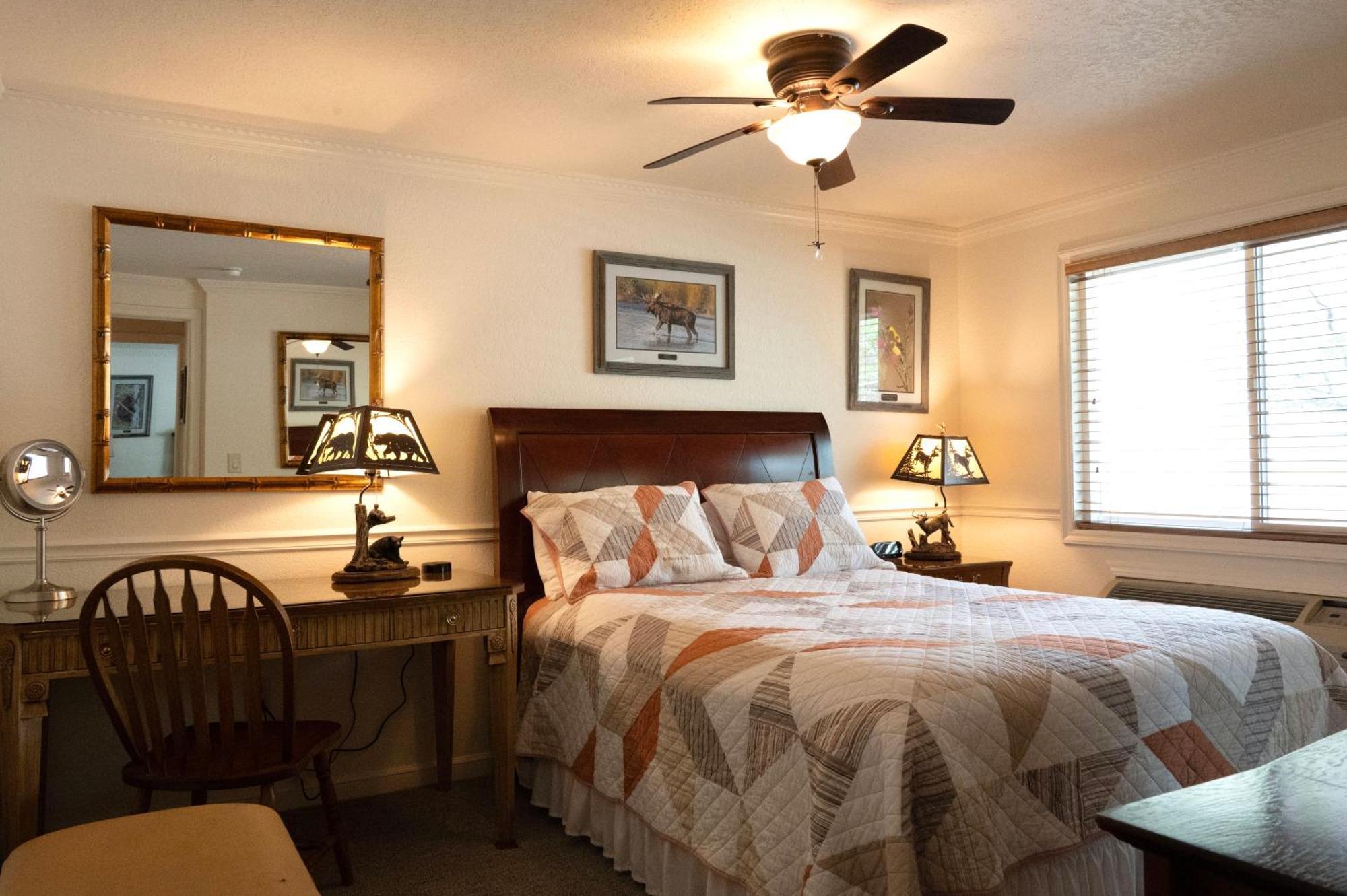 Yellowstone Gateway Inn Gardiner Ngoại thất bức ảnh