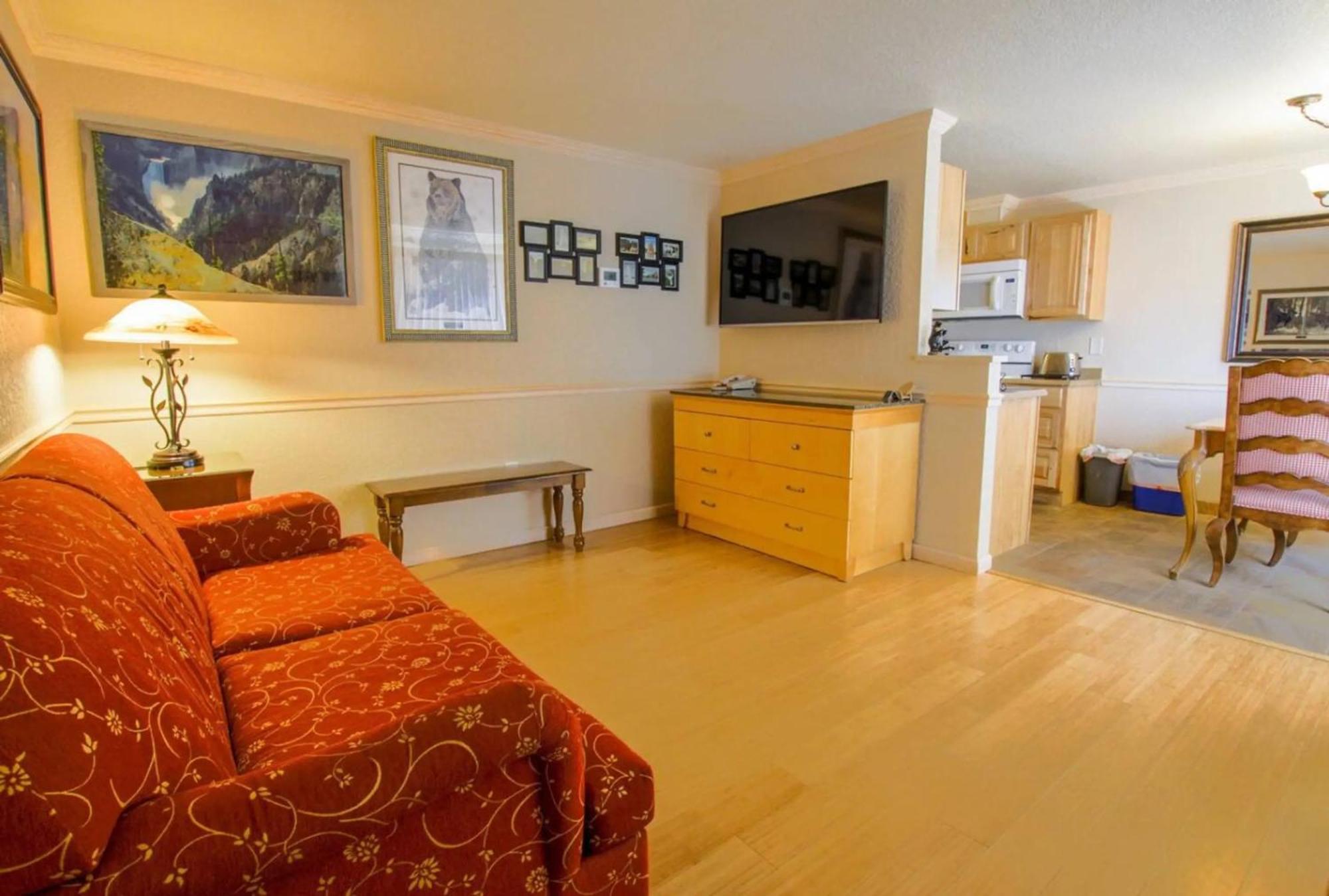 Yellowstone Gateway Inn Gardiner Ngoại thất bức ảnh