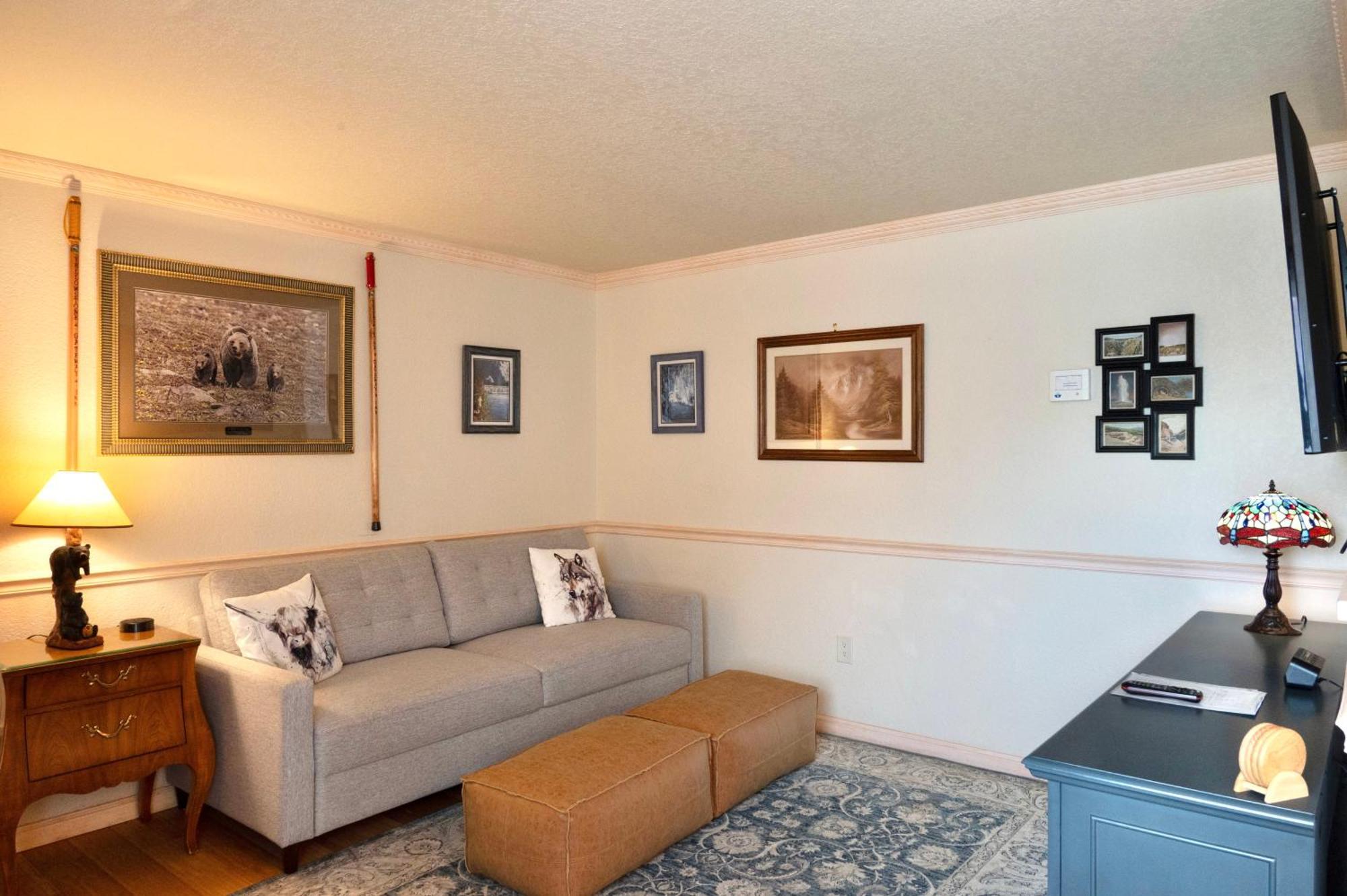 Yellowstone Gateway Inn Gardiner Ngoại thất bức ảnh