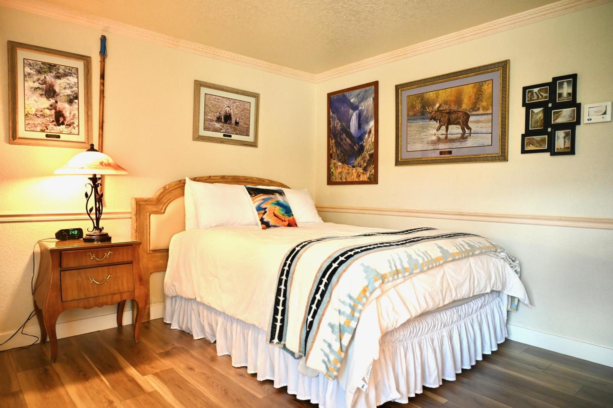 Yellowstone Gateway Inn Gardiner Ngoại thất bức ảnh