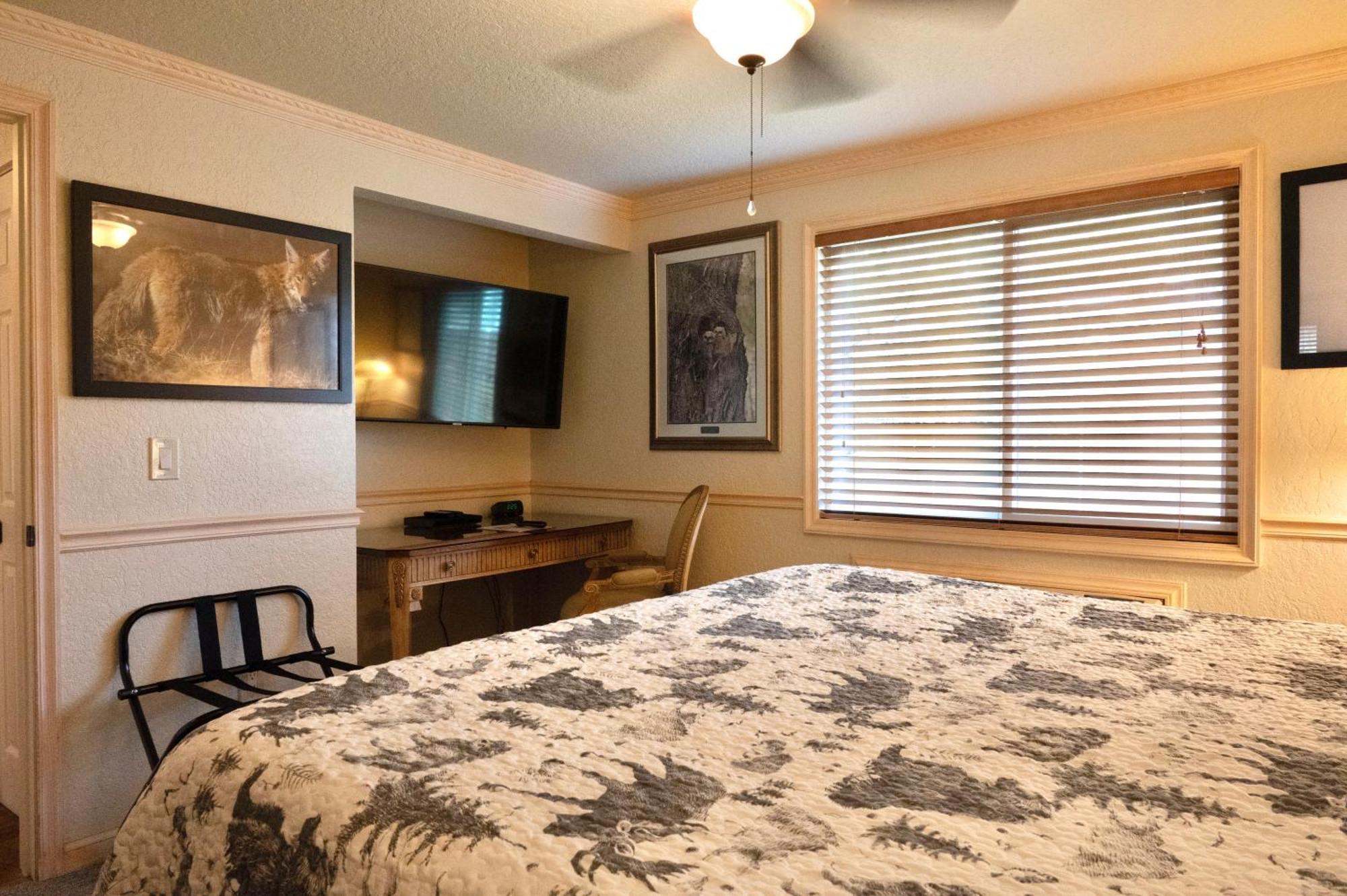 Yellowstone Gateway Inn Gardiner Ngoại thất bức ảnh